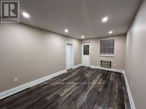 42a Squires Avenue, Toronto, Ontario  M4B 3L3 - Photo 2 - E12611756