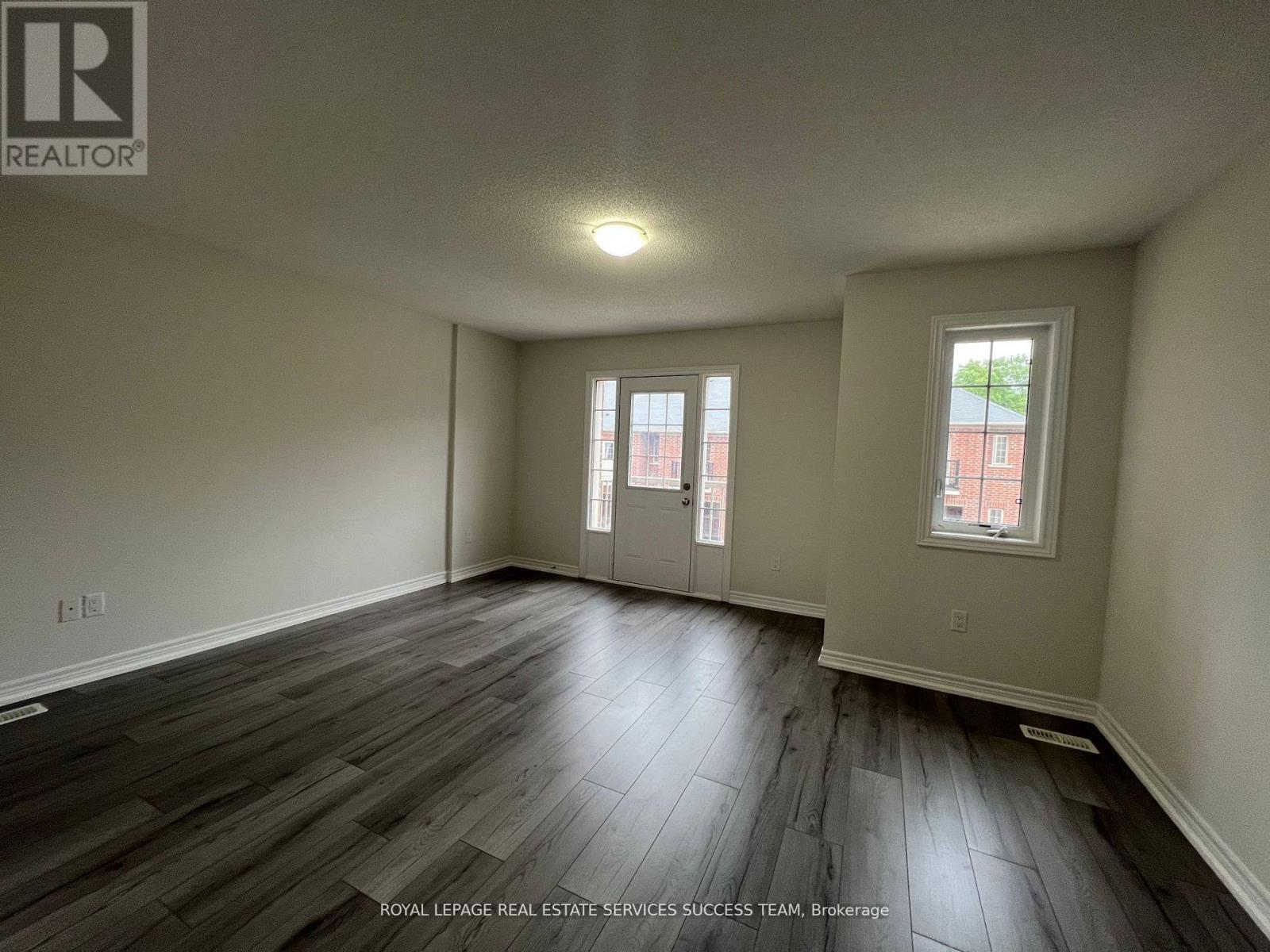 30 Orca Drive, Markham, Ontario  L6E 0R6 - Photo 9 - N12611754