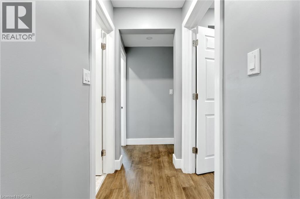 1233 Coric Avenue, Burlington, Ontario  L7R 3S4 - Photo 10 - 40762488