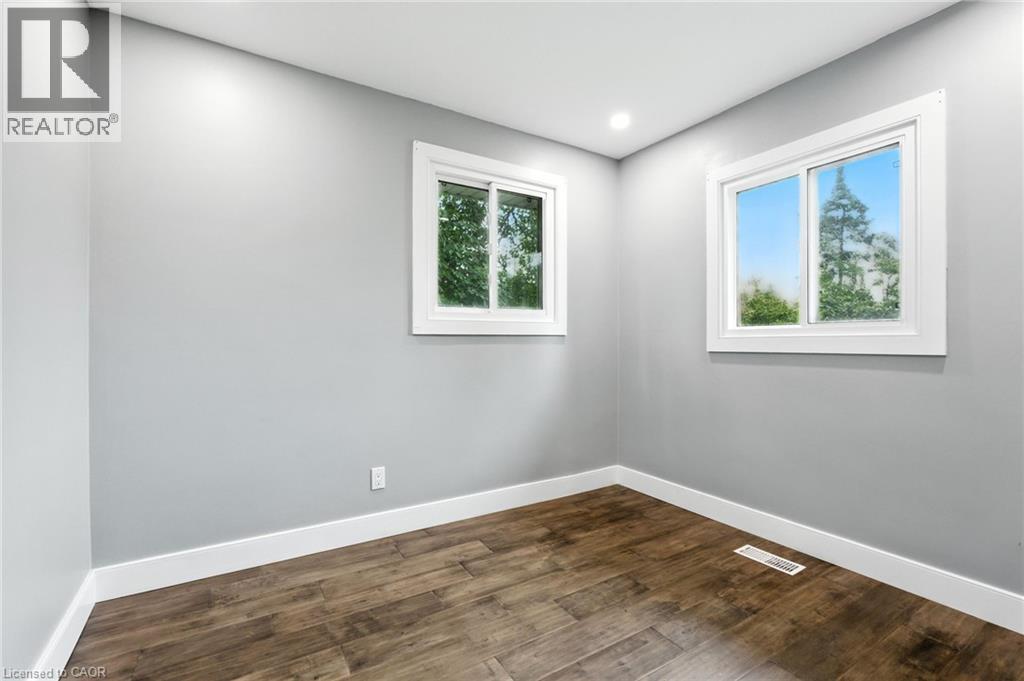 1233 Coric Avenue, Burlington, Ontario  L7R 3S4 - Photo 14 - 40762488