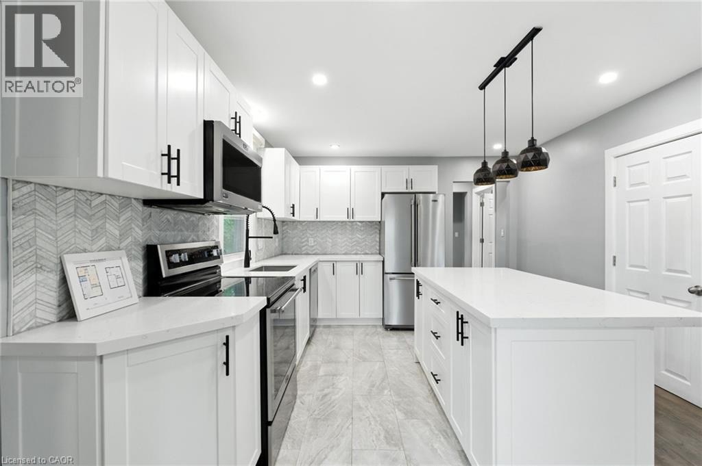 1233 Coric Avenue, Burlington, Ontario  L7R 3S4 - Photo 8 - 40762488