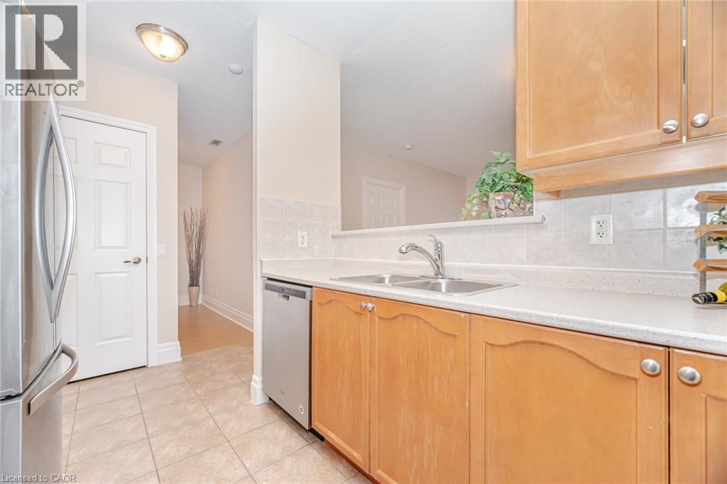 710 Humberwood Boulevard Unit# 104, Etobicoke, Ontario  M9W 7J5 - Photo 6 - 40790328