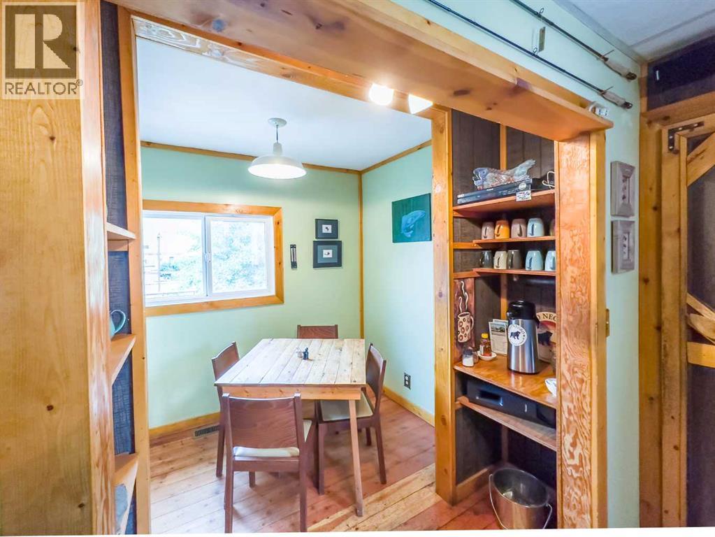 8301 20 Avenue, Coleman, Alberta  T0K 0M0 - Photo 12 - A2148468