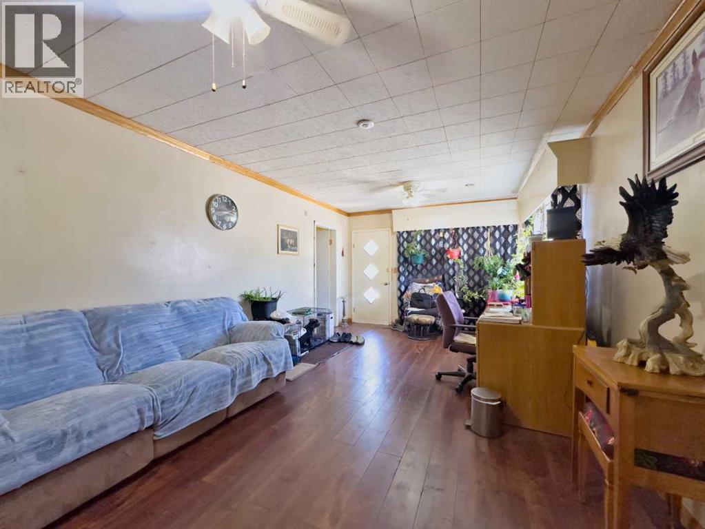 6754 17 Avenue, Coleman, Alberta  T0K 0M0 - Photo 3 - A2237217