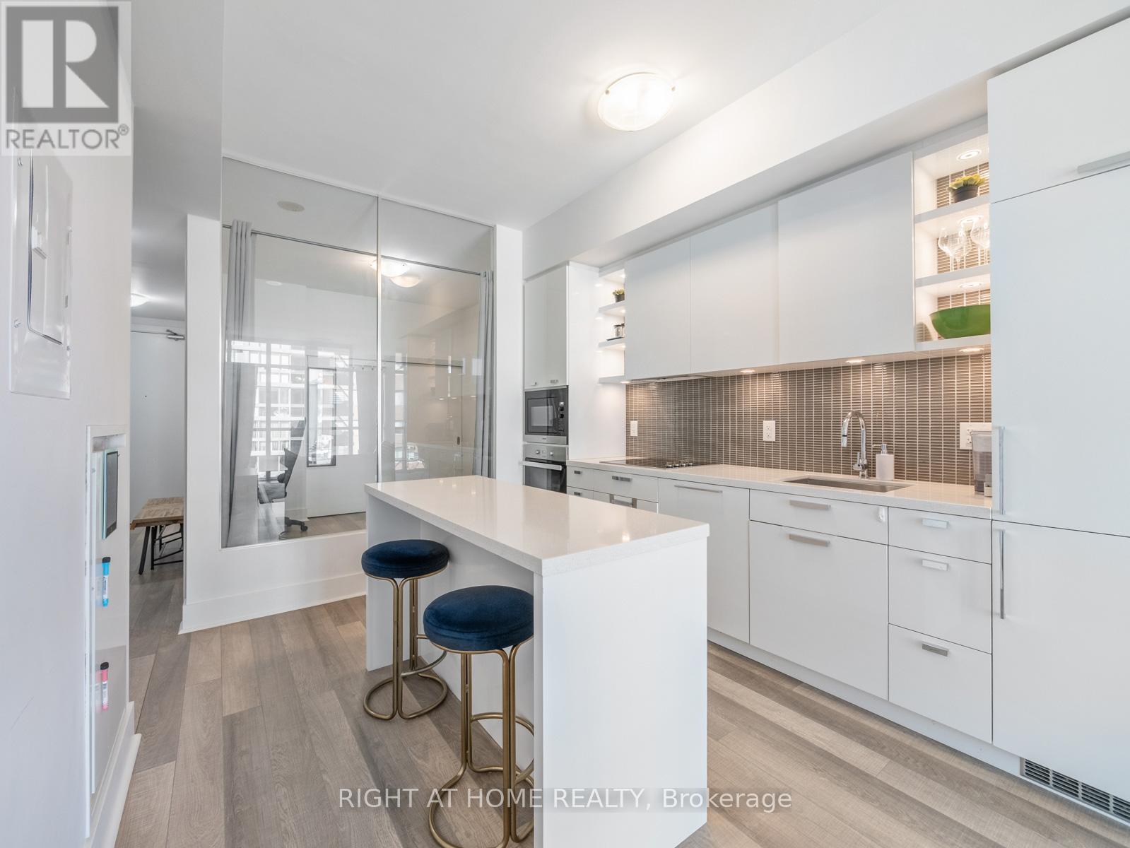 706 - 32 Davenport Road, Toronto, Ontario M5R 0B5 - Photo 9 - C12611766