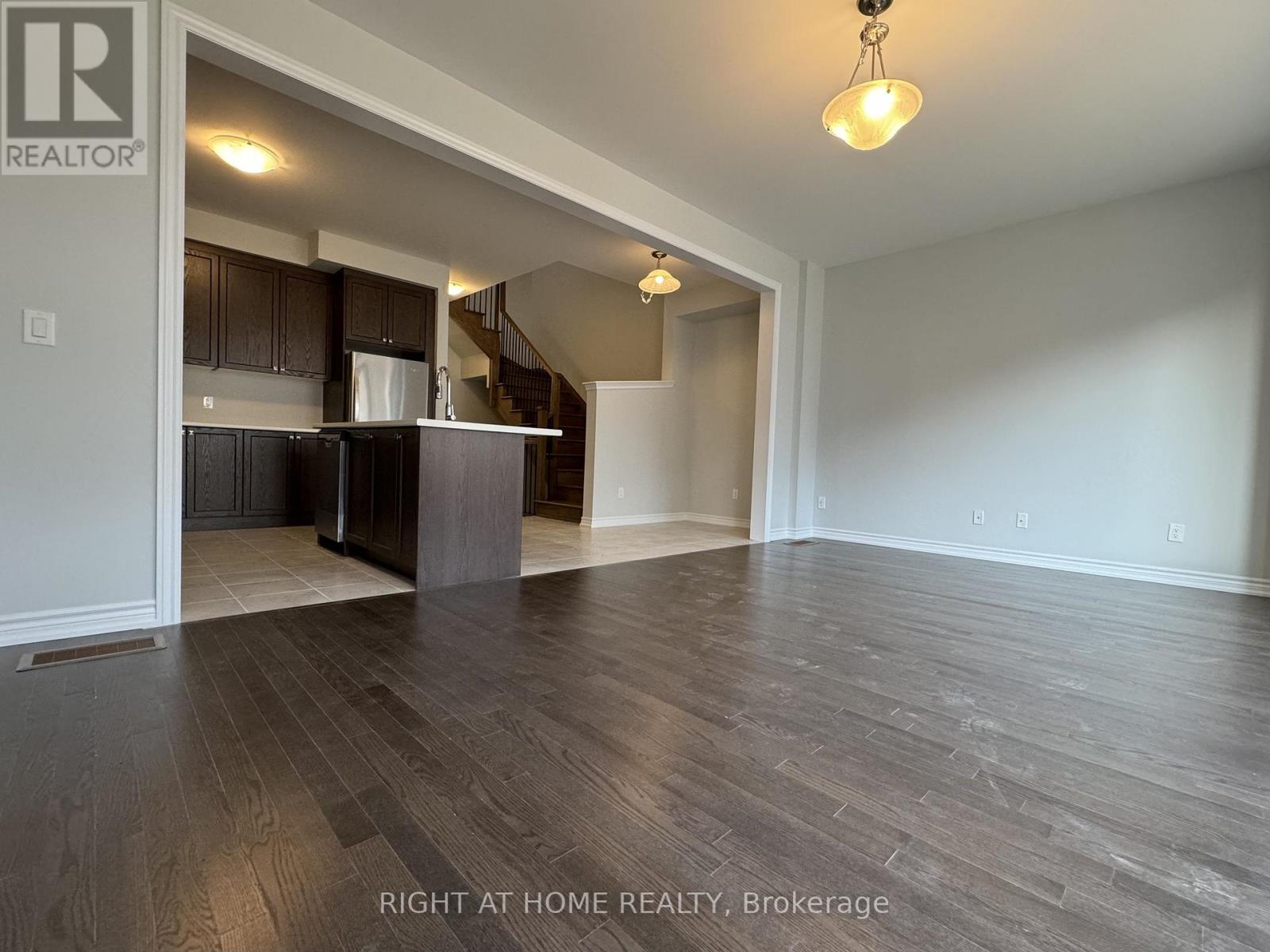 1107 Thompson Drive, Oshawa, Ontario  L1L 0V4 - Photo 11 - E12611762