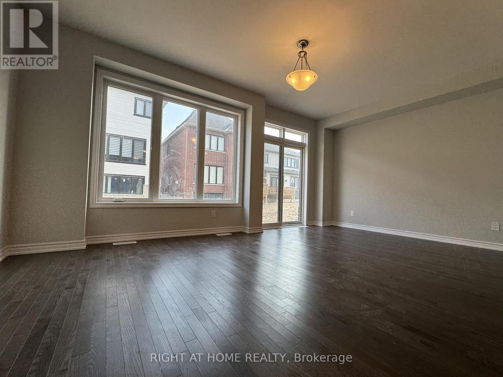 1107 Thompson Drive, Oshawa, Ontario  L1L 0V4 - Photo 7 - E12611762