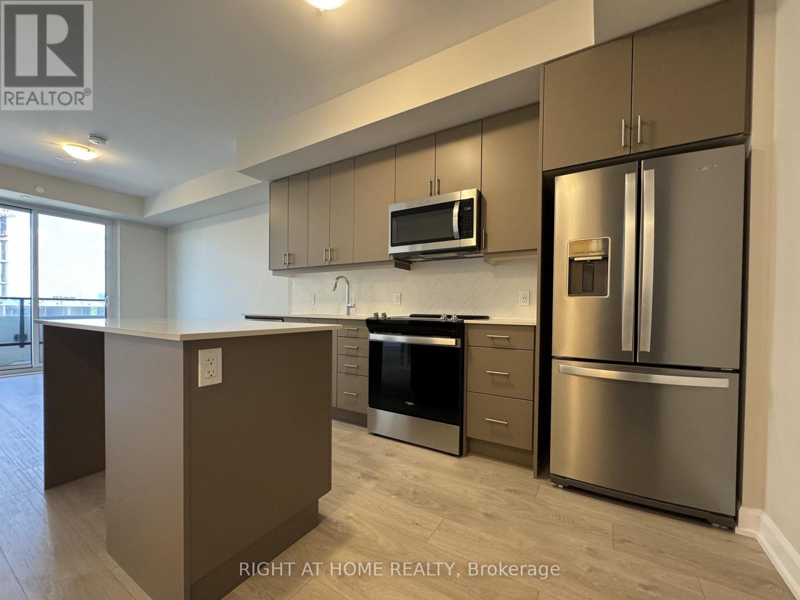 913 - 3220 William Coltson Avenue, Oakville, Ontario  L6H 7X9 - Photo 3 - W12611770