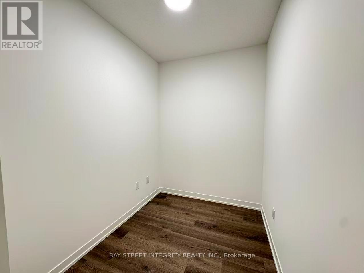 2601 - 8 Interchange Way, Vaughan, Ontario  L4K 0R2 - Photo 8 - N12569508