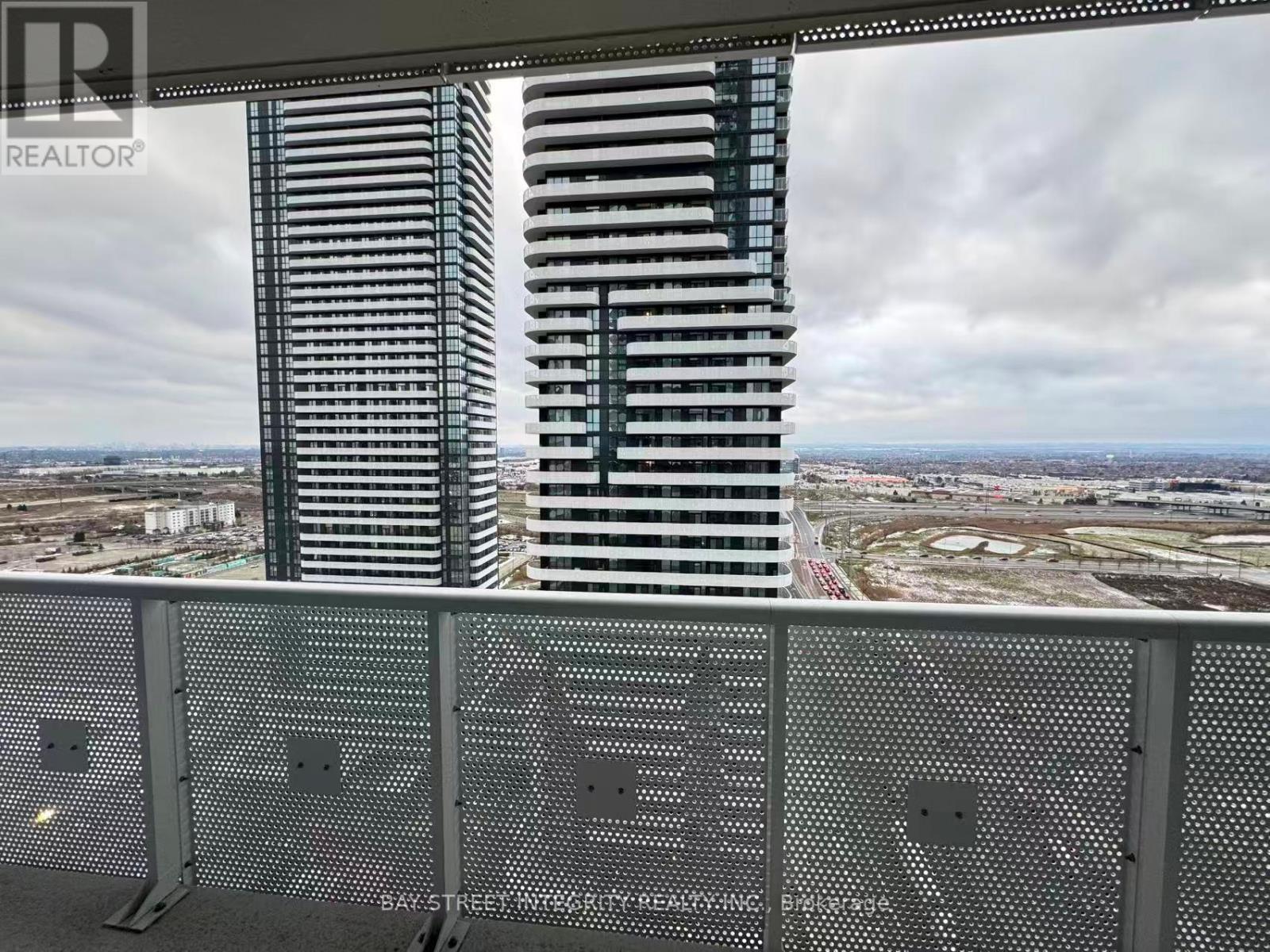 2601 - 8 Interchange Way, Vaughan, Ontario  L4K 0R2 - Photo 12 - N12569508