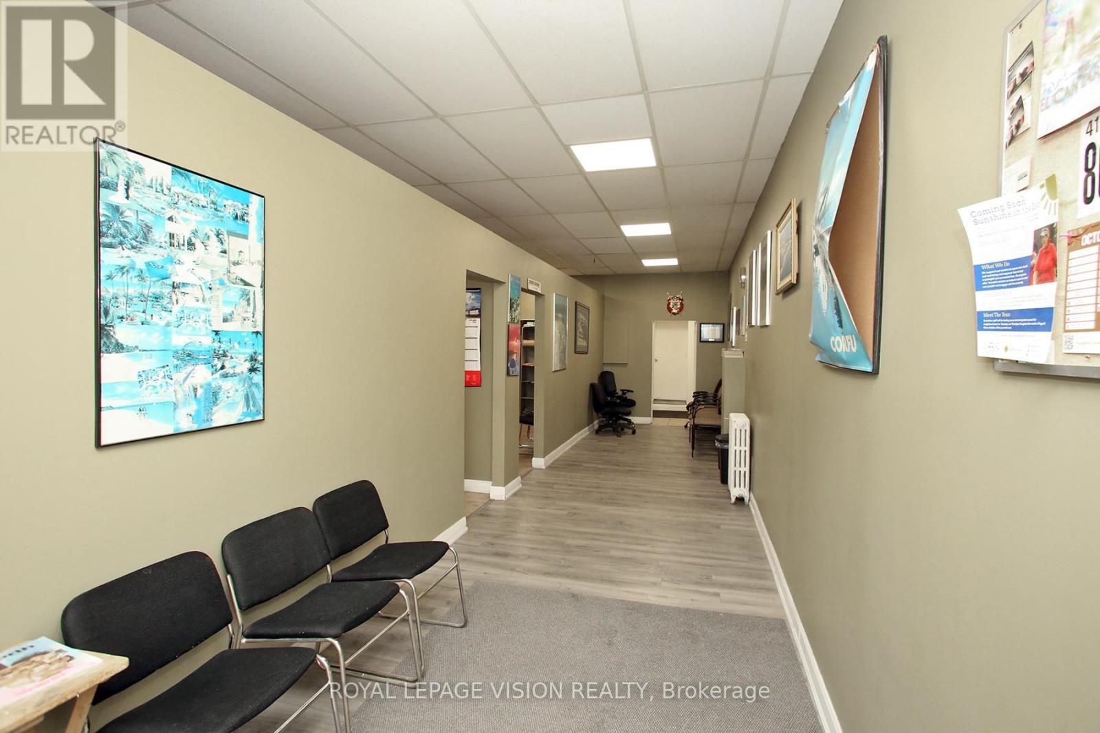 819 Pape Avenue, Toronto, Ontario  M4K 3V1 - Photo 15 - E12611796