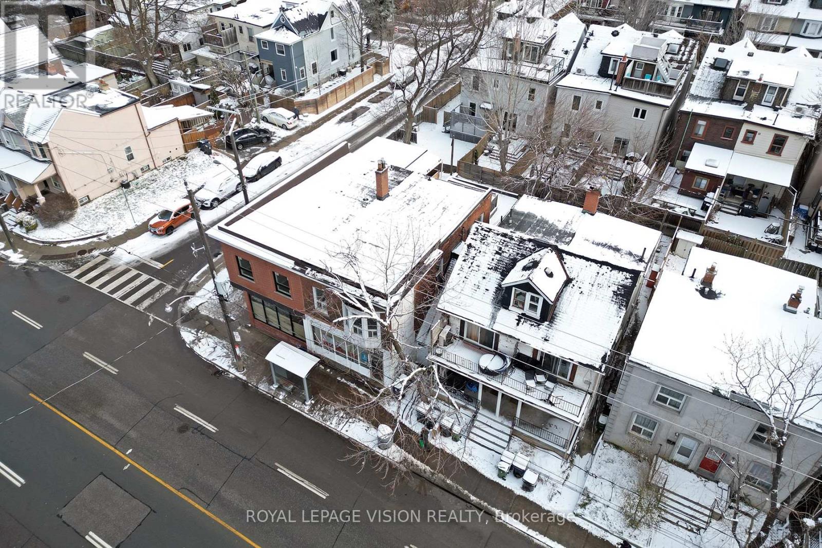 819 Pape Avenue, Toronto, Ontario  M4K 3V1 - Photo 7 - E12611796