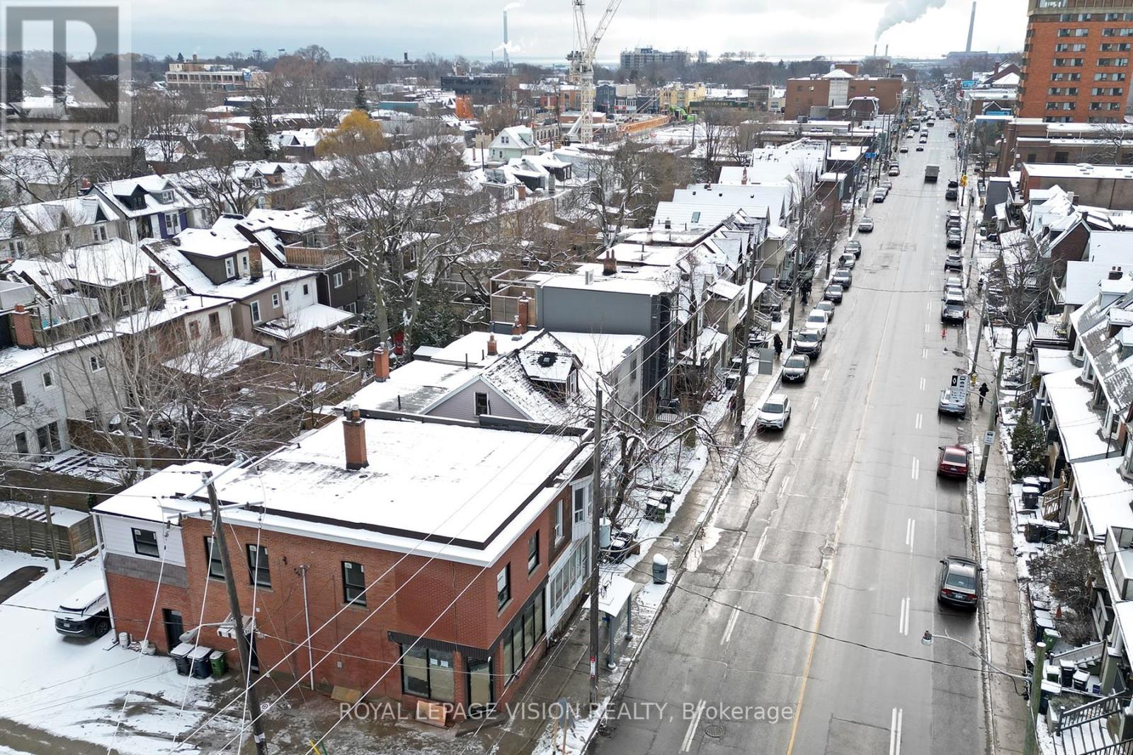 819 Pape Avenue, Toronto, Ontario  M4K 3V1 - Photo 9 - E12611796