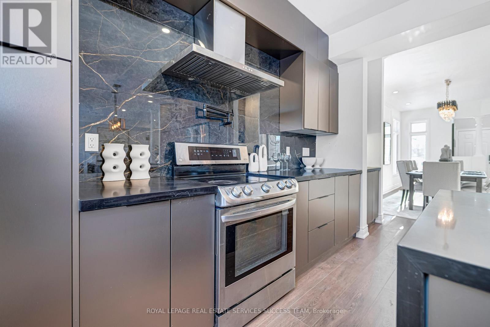 681 Bristol Road W, Mississauga, Ontario  L5R 3Y1 - Photo 20 - W12611778