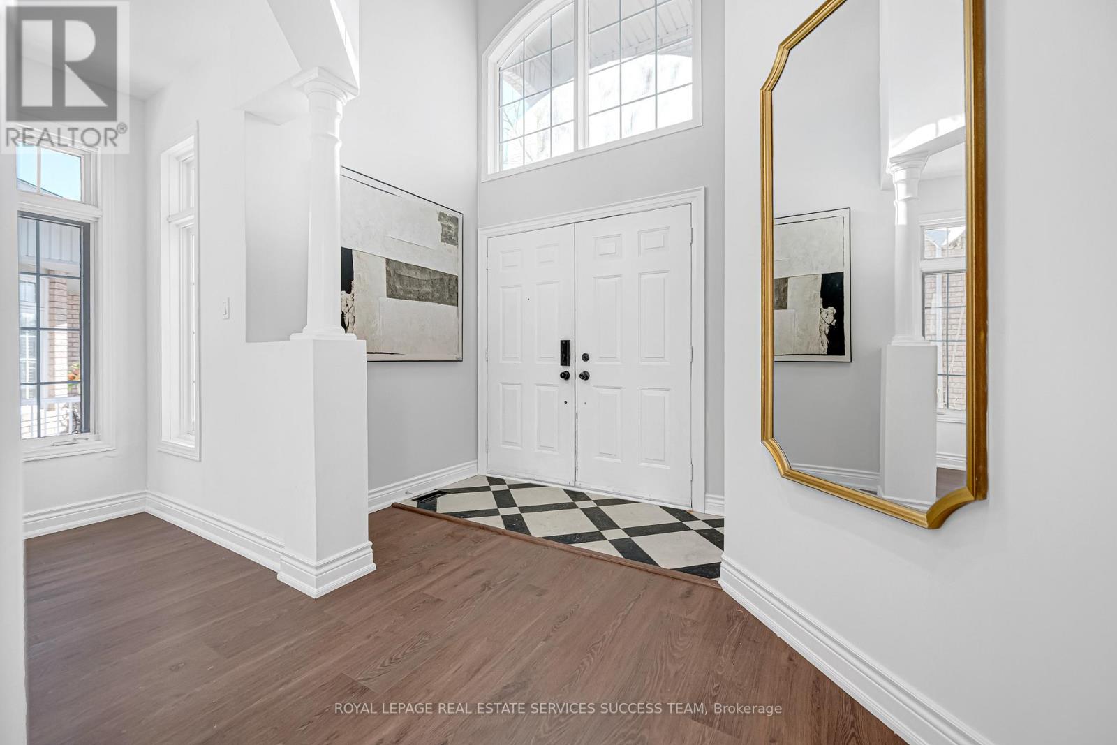 681 Bristol Road W, Mississauga, Ontario  L5R 3Y1 - Photo 4 - W12611778