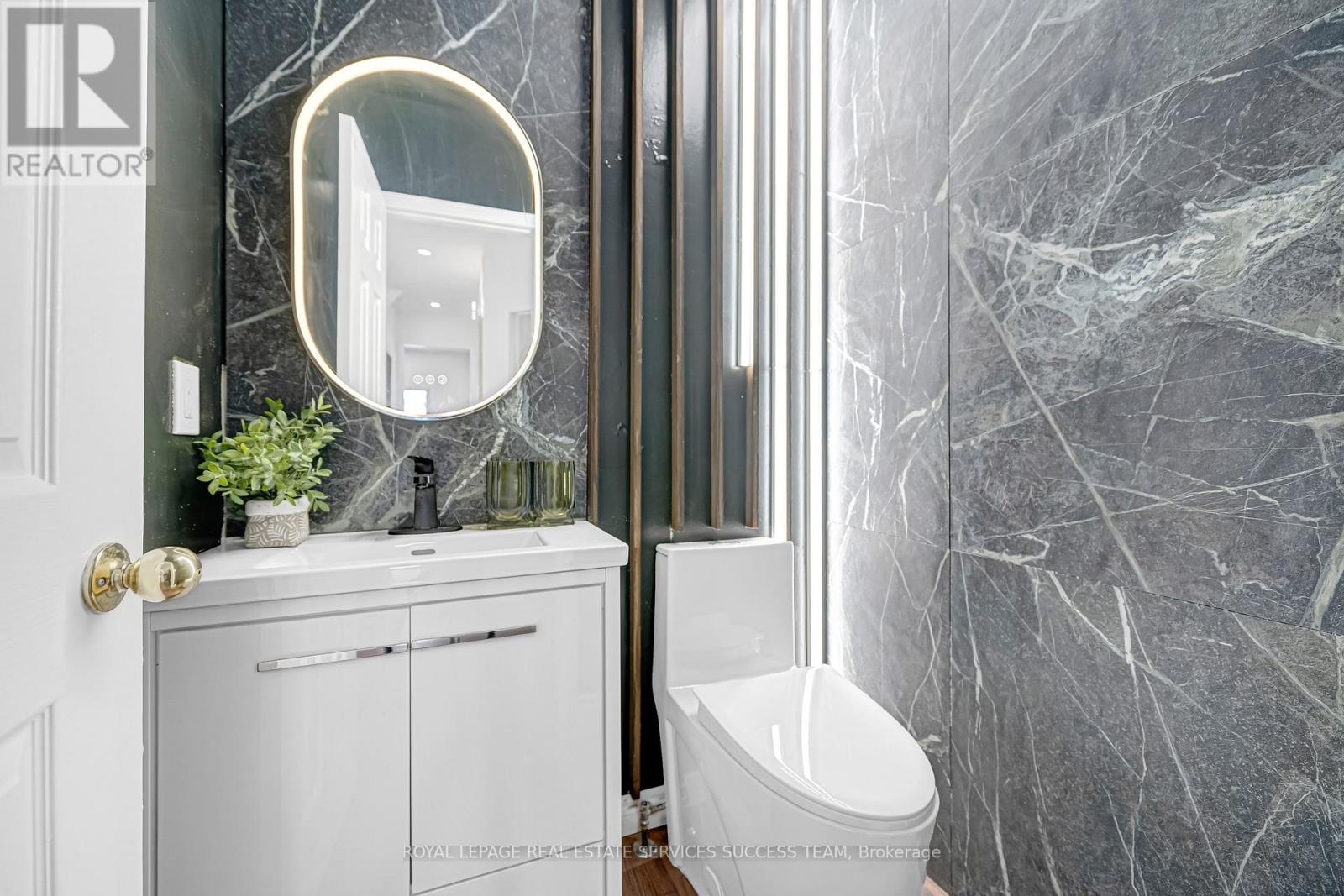 681 Bristol Road W, Mississauga, Ontario  L5R 3Y1 - Photo 6 - W12611778