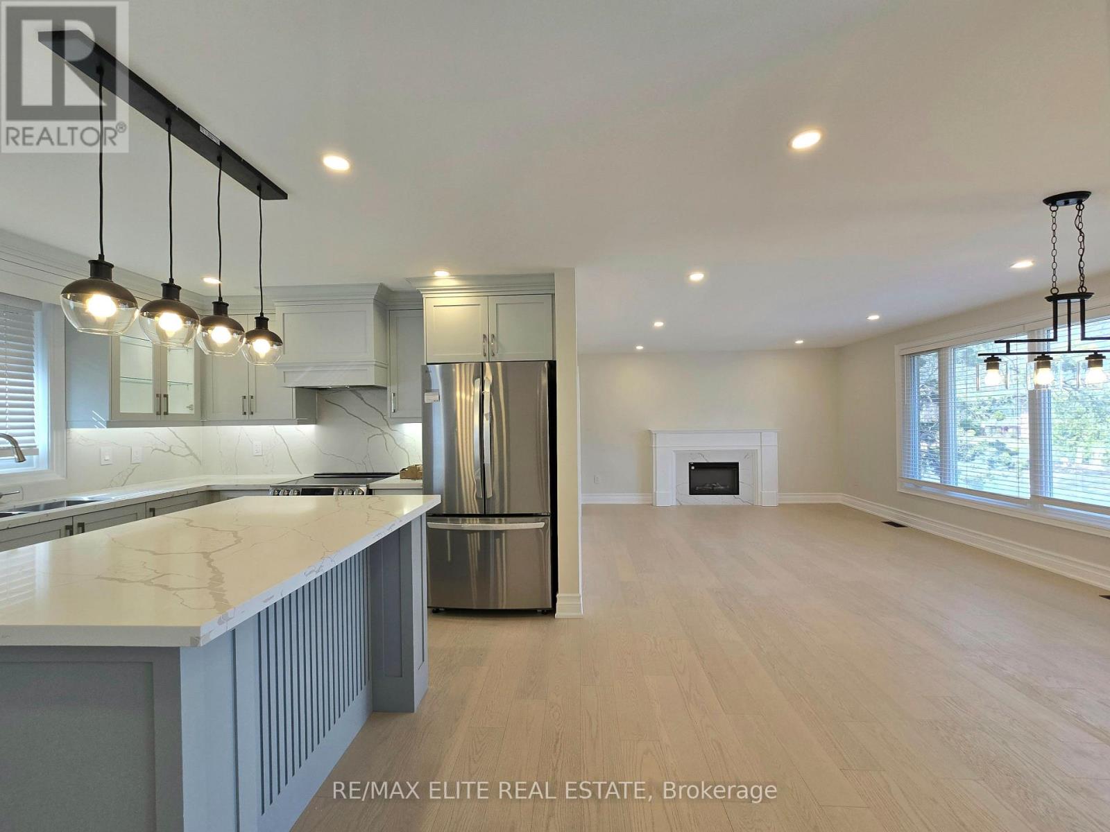 UPPER - 38 AMBROSE ROAD, Toronto, Ontario