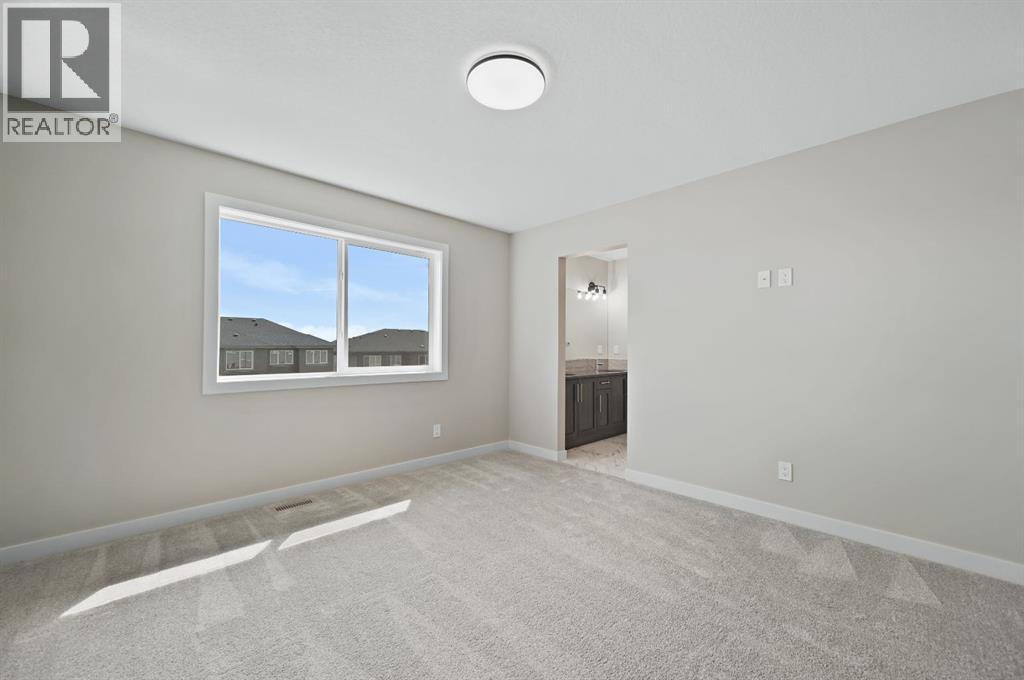 21 Sora Gate Se, Calgary, Alberta T3S 0A7 - Photo 8 - A2270550