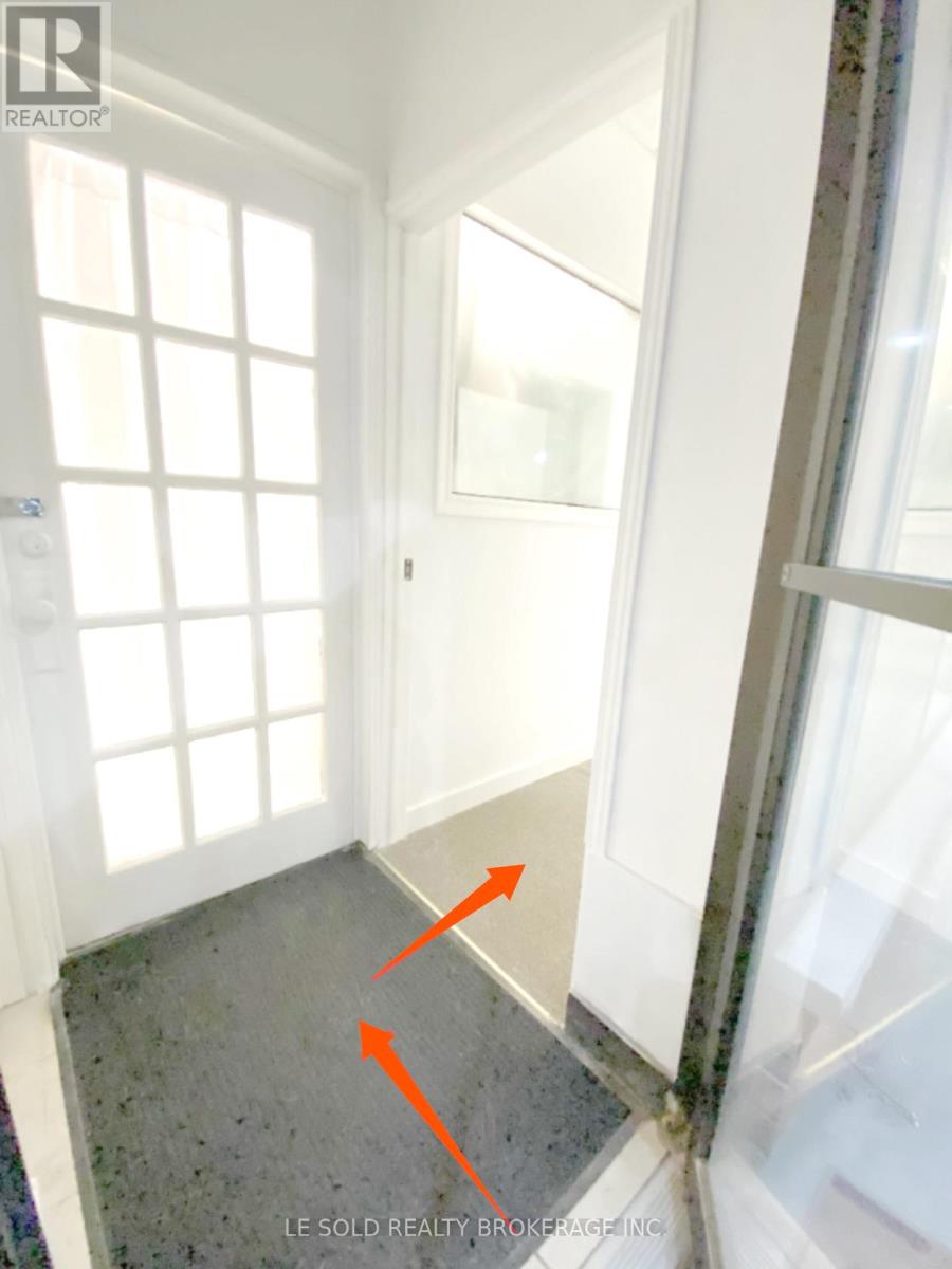 4 (2nd Floor C & D) - 117 Ringwood Drive, Whitchurch-Stouffville, Ontario  L4A 8C1 - Photo 2 - N12611818