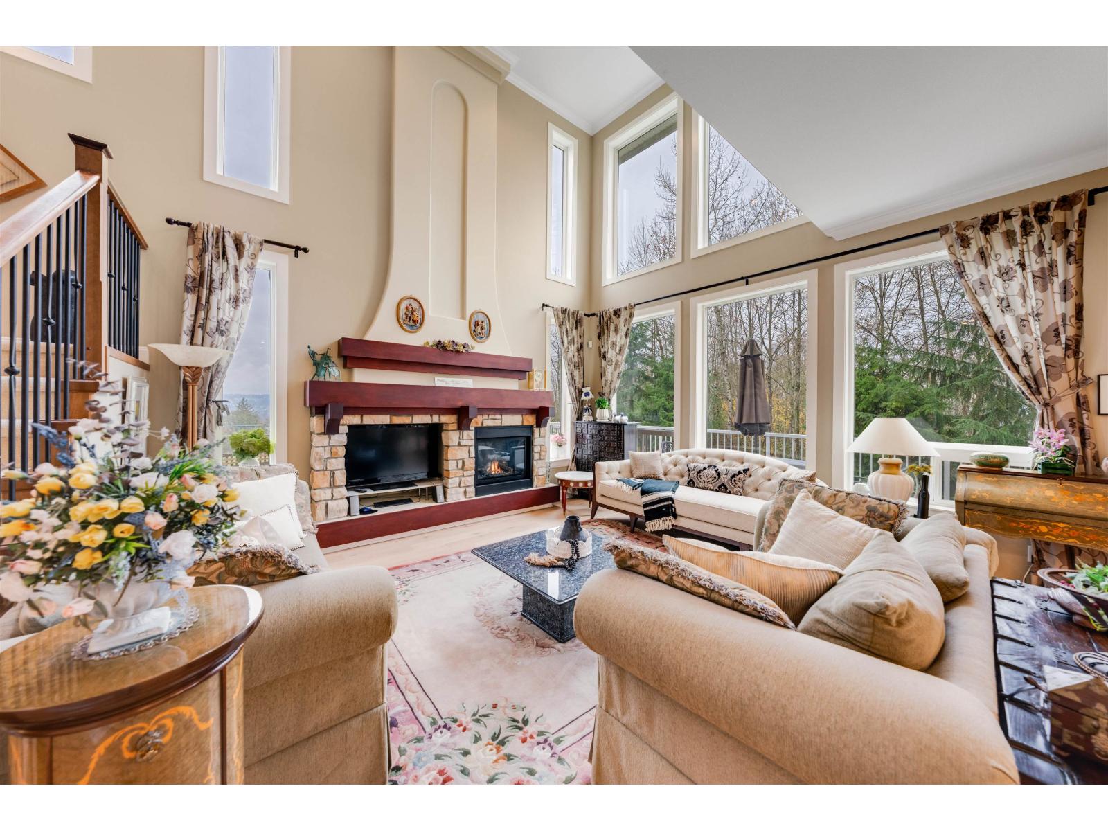 11456 154a Street, Surrey, British Columbia  V3R 2V7 - Photo 3 - R3072205