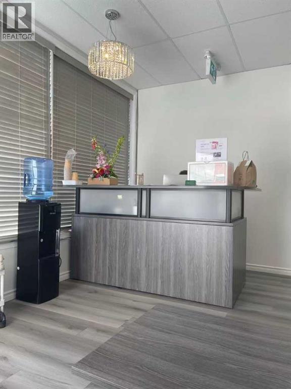 123 Any Street Nw, Calgary, Alberta T2M 4G7 - Photo 1 - A2272735