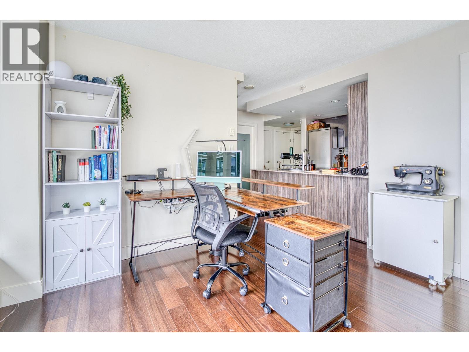 1807 1088 Richards Street, Vancouver, British Columbia  V6B 0J8 - Photo 9 - R3071204