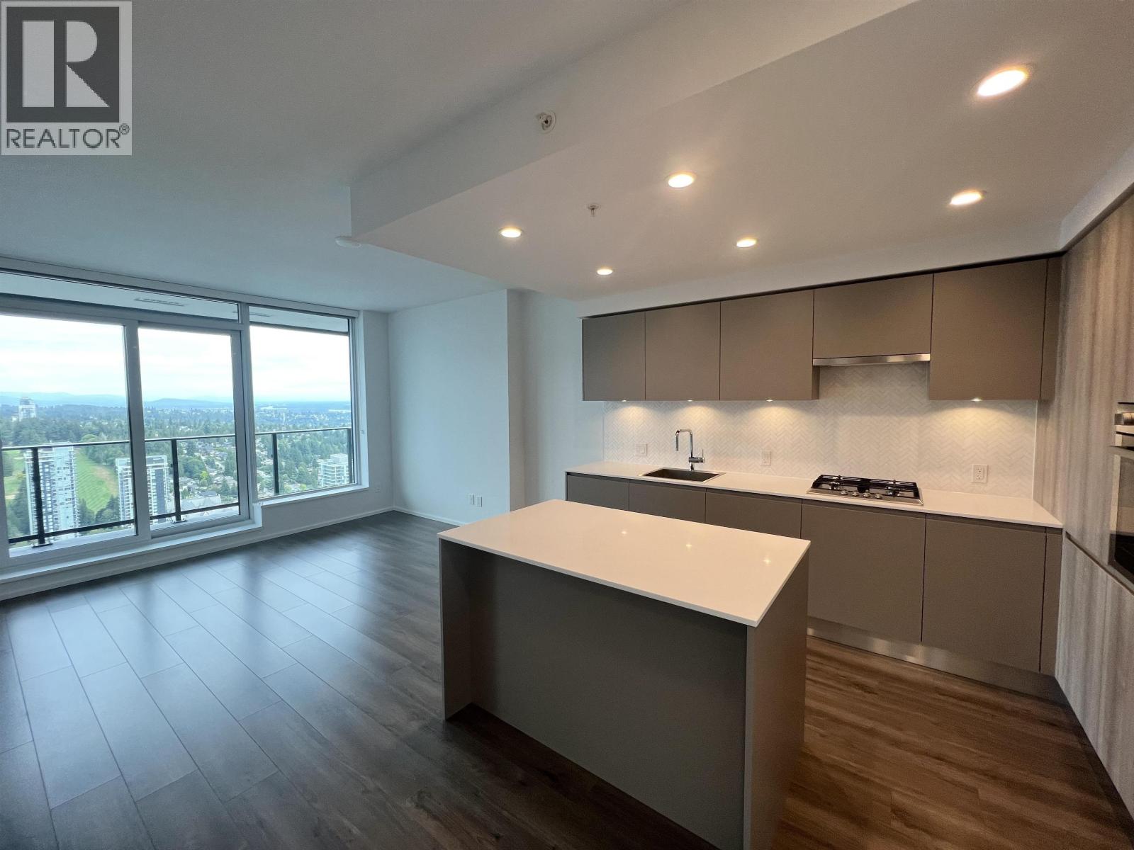 4704 3809 Evergreen Place, Burnaby, British Columbia  V3J 0M1 - Photo 1 - R3072702