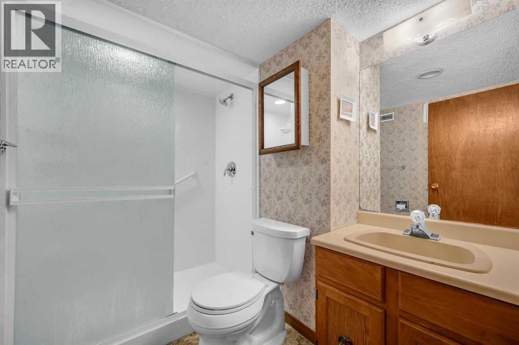 11 Berwick Close Nw, Calgary, Alberta  T3K 1C3 - Photo 20 - A2273062