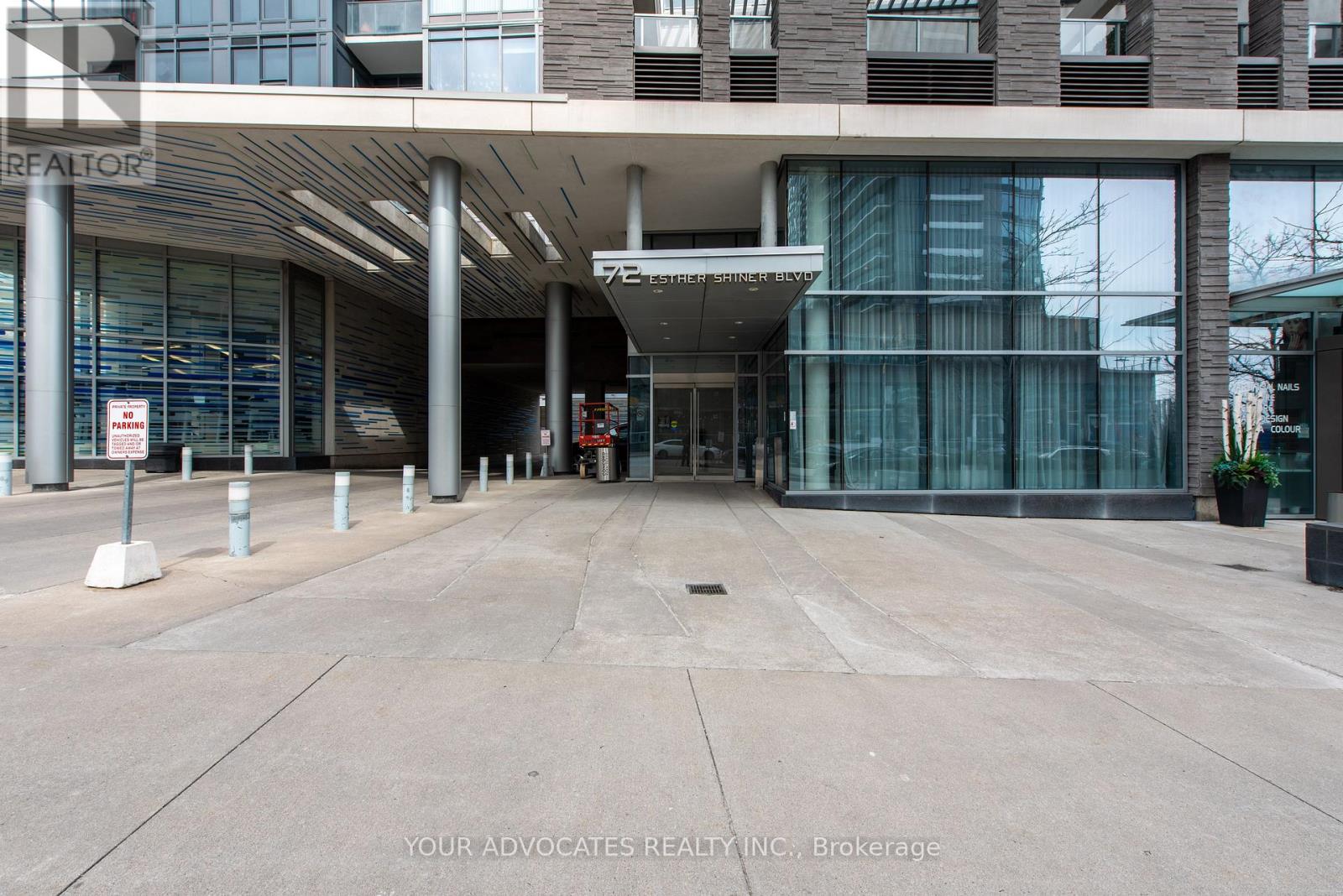 1205 - 72 Esther Shiner Boulevard, Toronto, Ontario  M2K 0C4 - Photo 2 - C12510866