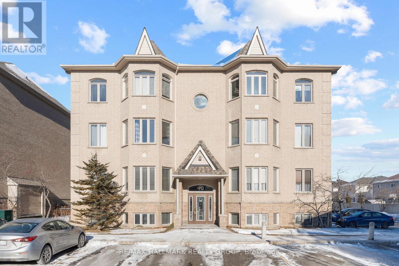 7 - 70 Briargate Private, Ottawa, Ontario  K4A 0C3 - Photo 1 - X12284479
