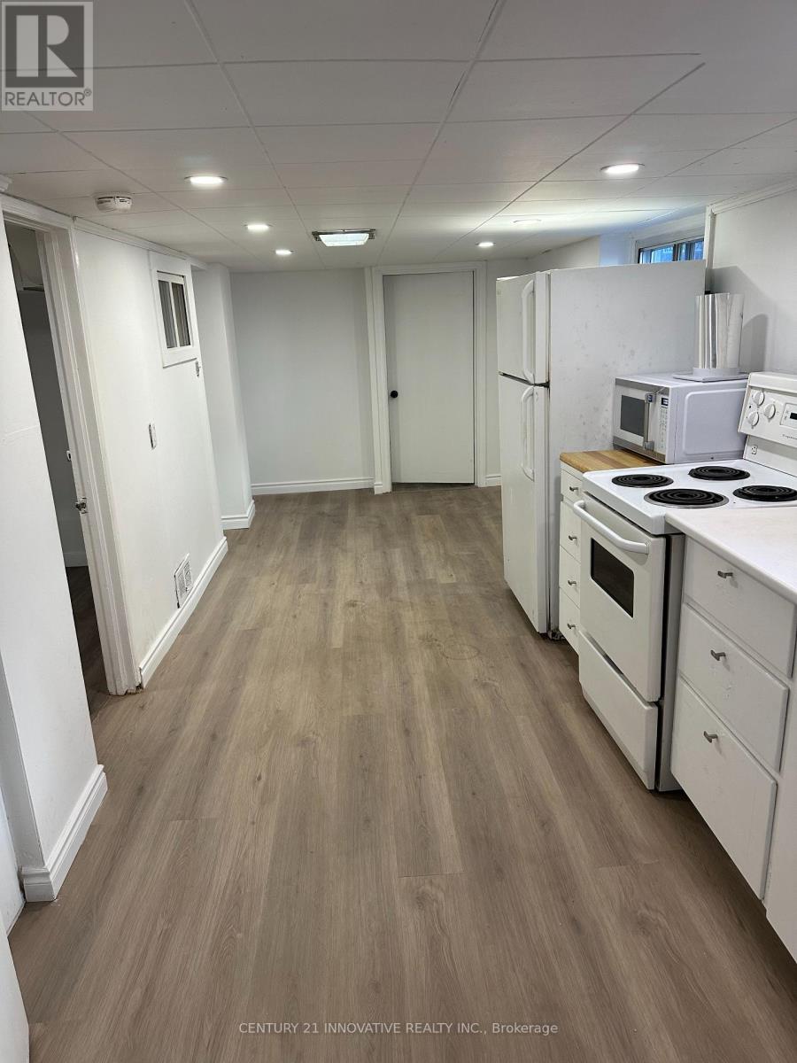 3 Glasgow Avenue, Toronto, Ontario  M1K 1B9 - Photo 3 - E12384793