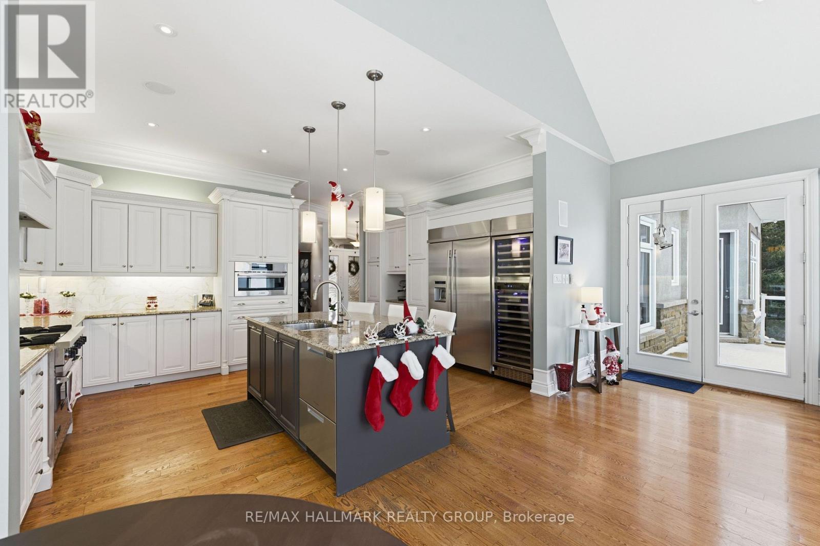 3665 Front Road, Champlain, Ontario  K6A 2W5 - Photo 7 - X12611850