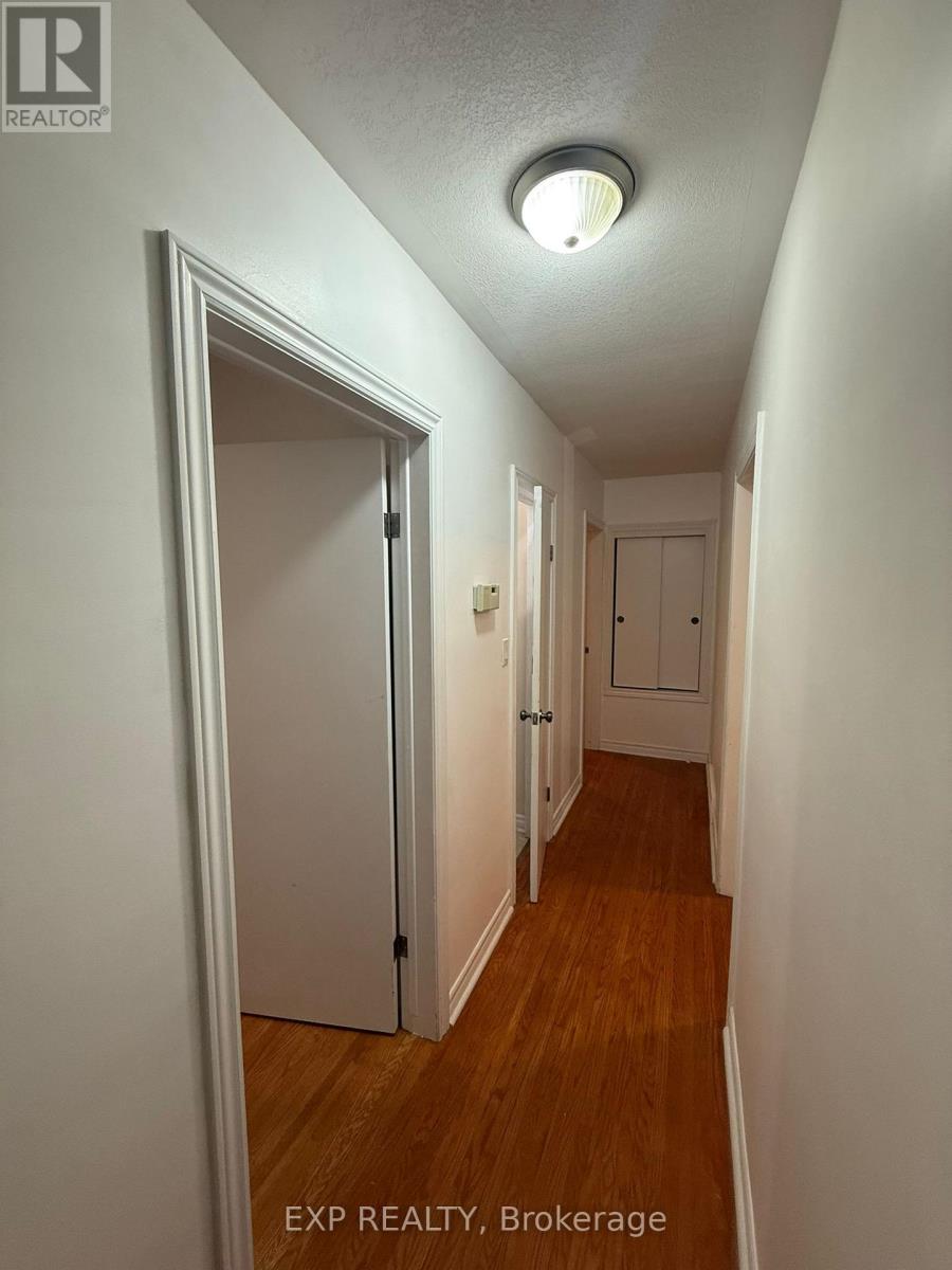 Upper - 611 Geneva Street, St. Catharines (Lakeport), Ontario  L2N 2J3 - Photo 19 - X12611856