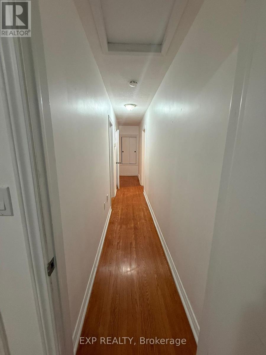 Upper - 611 Geneva Street, St. Catharines (Lakeport), Ontario  L2N 2J3 - Photo 20 - X12611856