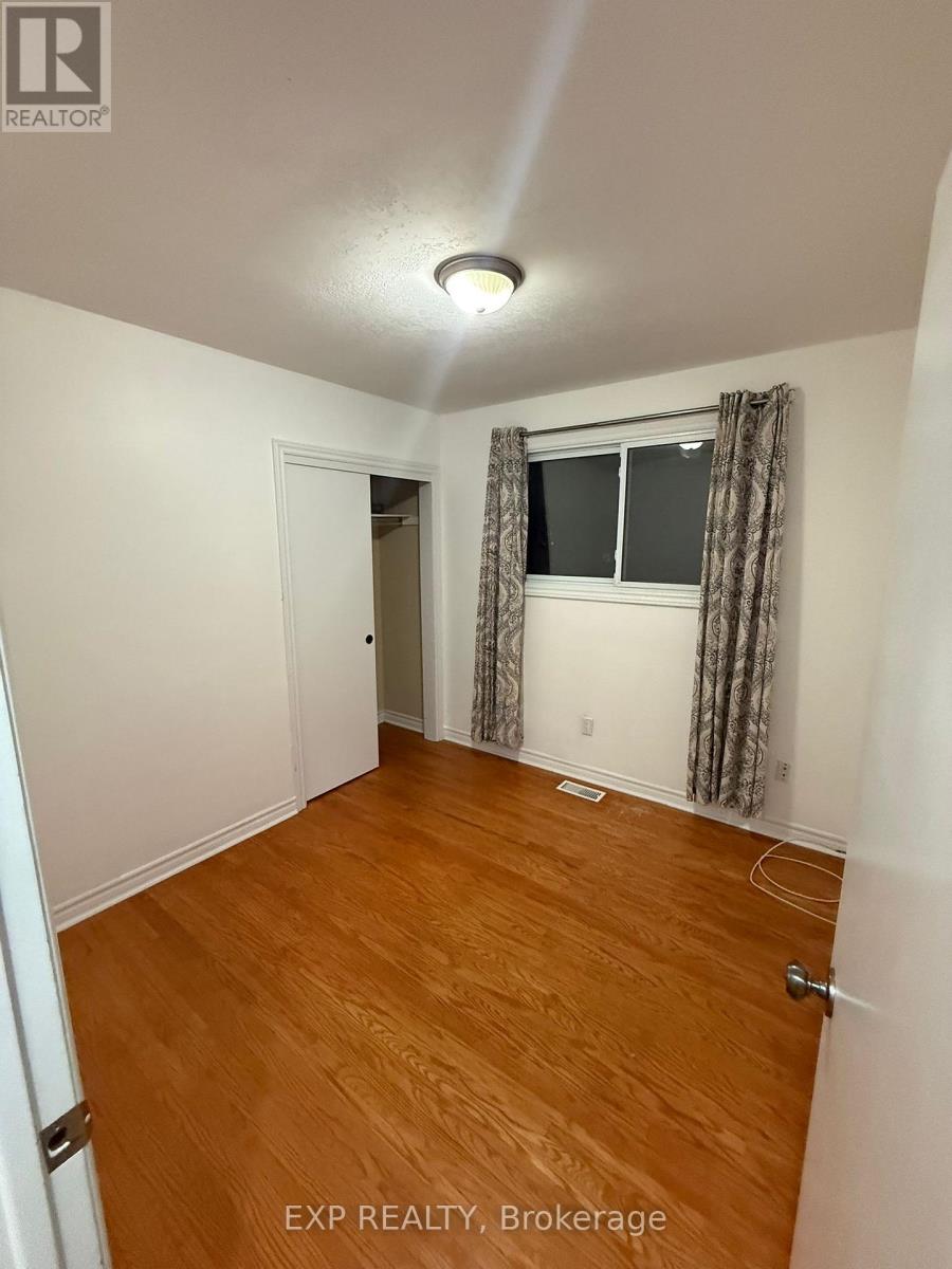 Upper - 611 Geneva Street, St. Catharines (Lakeport), Ontario  L2N 2J3 - Photo 22 - X12611856