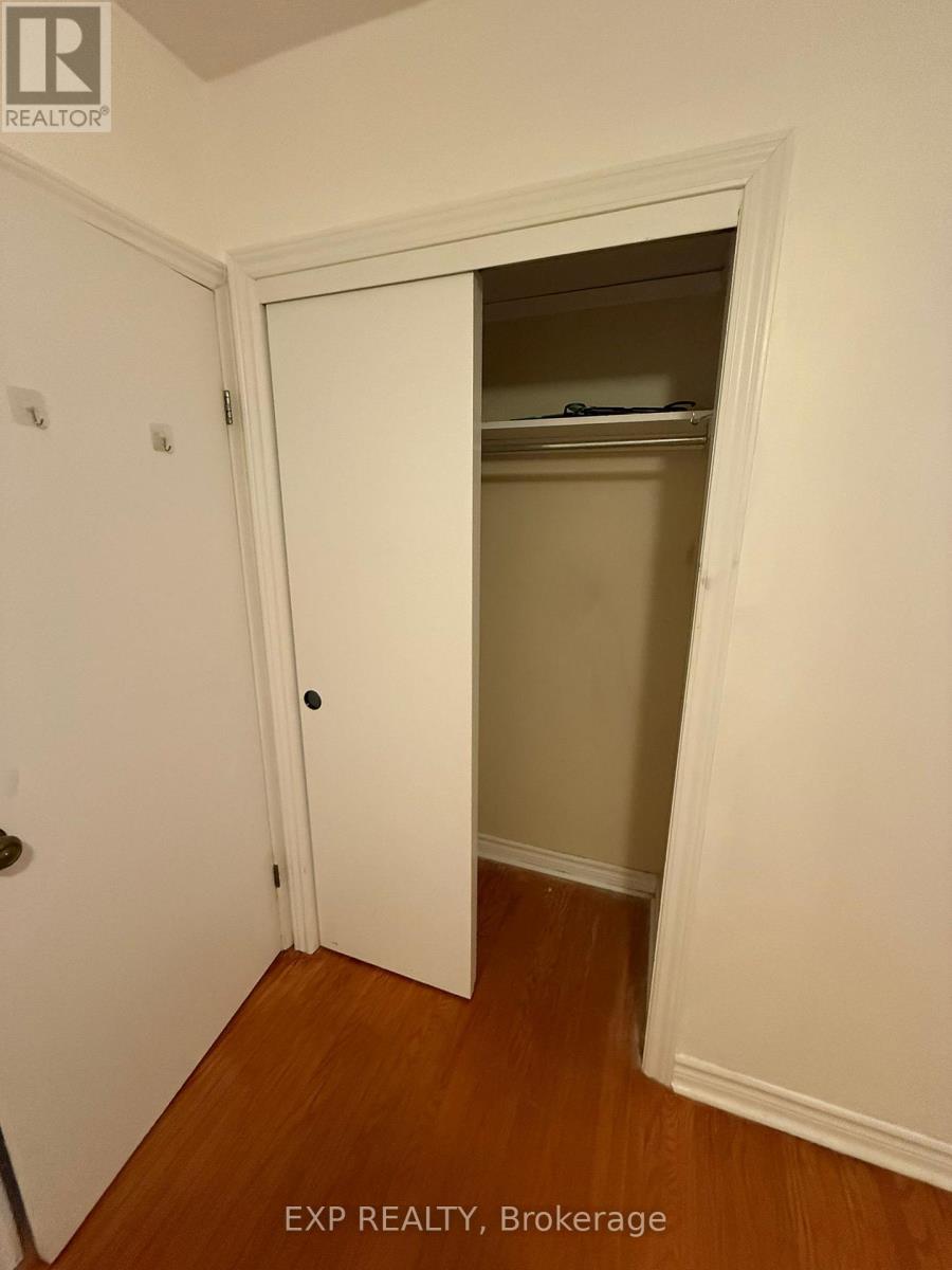 Upper - 611 Geneva Street, St. Catharines (Lakeport), Ontario  L2N 2J3 - Photo 30 - X12611856