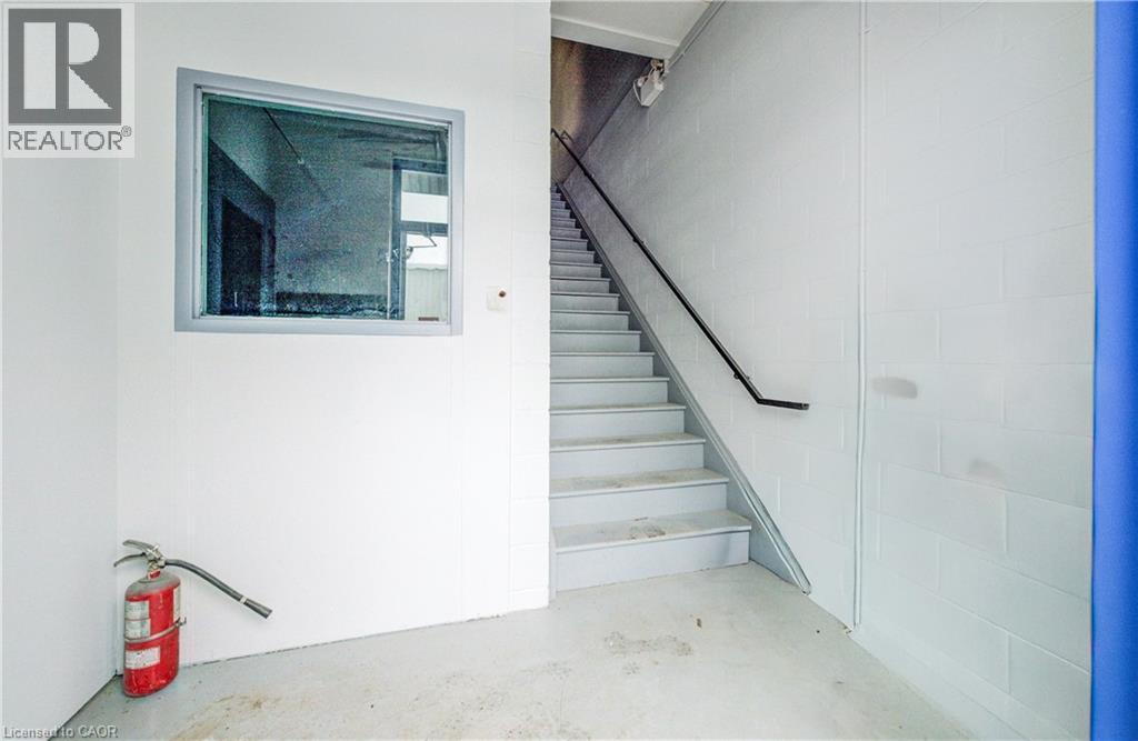 1033 Pattullo Avenue Unit# 8 Upper, Woodstock, Ontario  N4V 1C8 - Photo 2 - 40793037