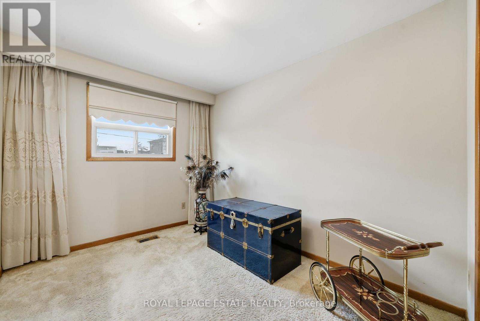 73a North Bonnington Avenue, Toronto, Ontario  M1K 1X5 - Photo 19 - E12611830