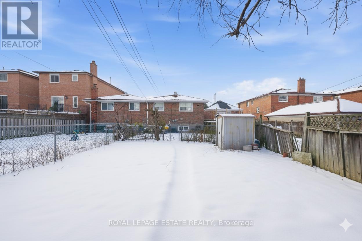 73a North Bonnington Avenue, Toronto, Ontario  M1K 1X5 - Photo 33 - E12611830
