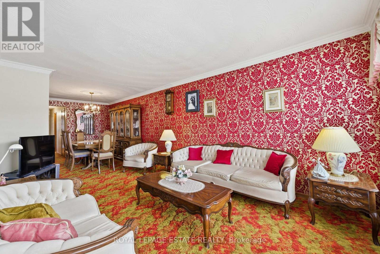 73a North Bonnington Avenue, Toronto, Ontario  M1K 1X5 - Photo 4 - E12611830