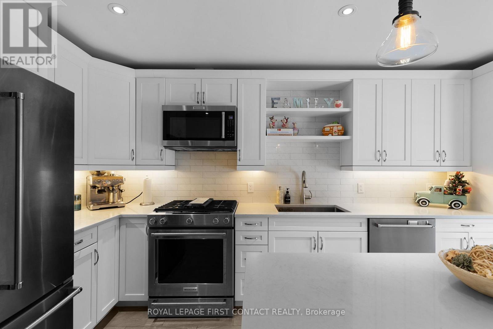 950 Linden Street, Innisfil, Ontario  L9S 1W6 - Photo 13 - N12611862