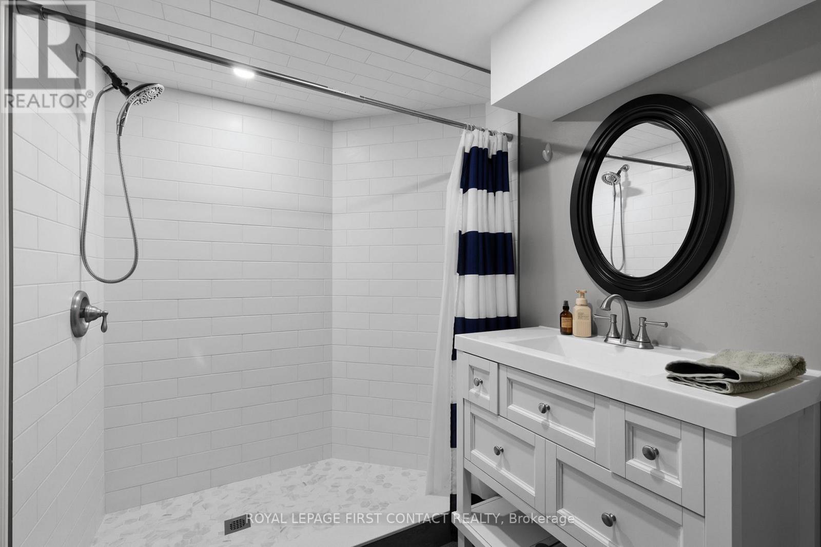 950 Linden Street, Innisfil, Ontario  L9S 1W6 - Photo 37 - N12611862