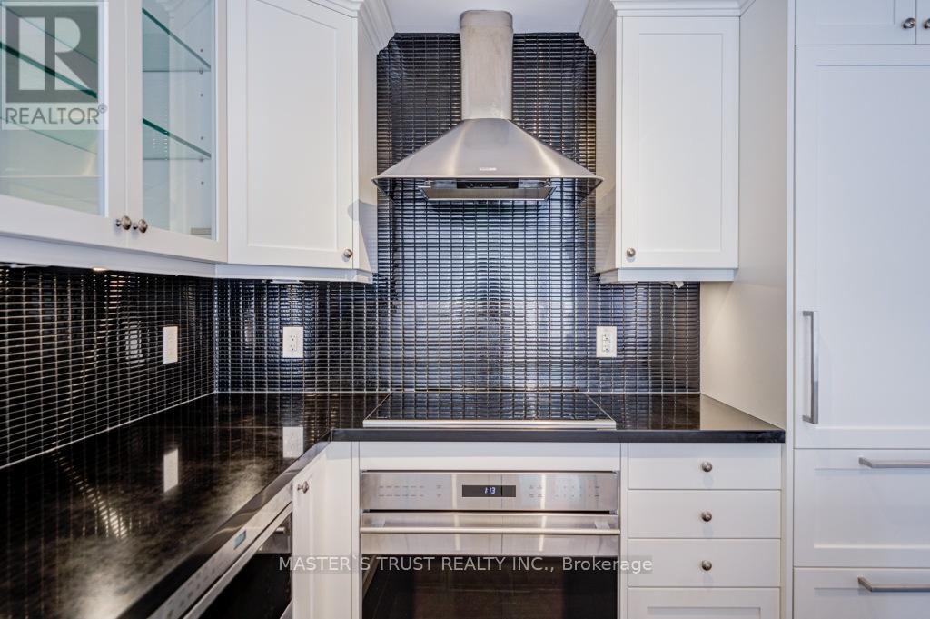 307 - 15 Stollery Pond Crescent, Markham, Ontario  L6C 0Y4 - Photo 14 - N12611880