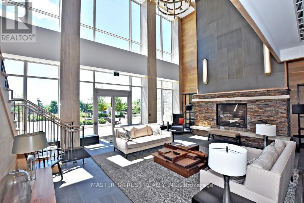 307 - 15 Stollery Pond Crescent, Markham, Ontario  L6C 0Y4 - Photo 3 - N12611880