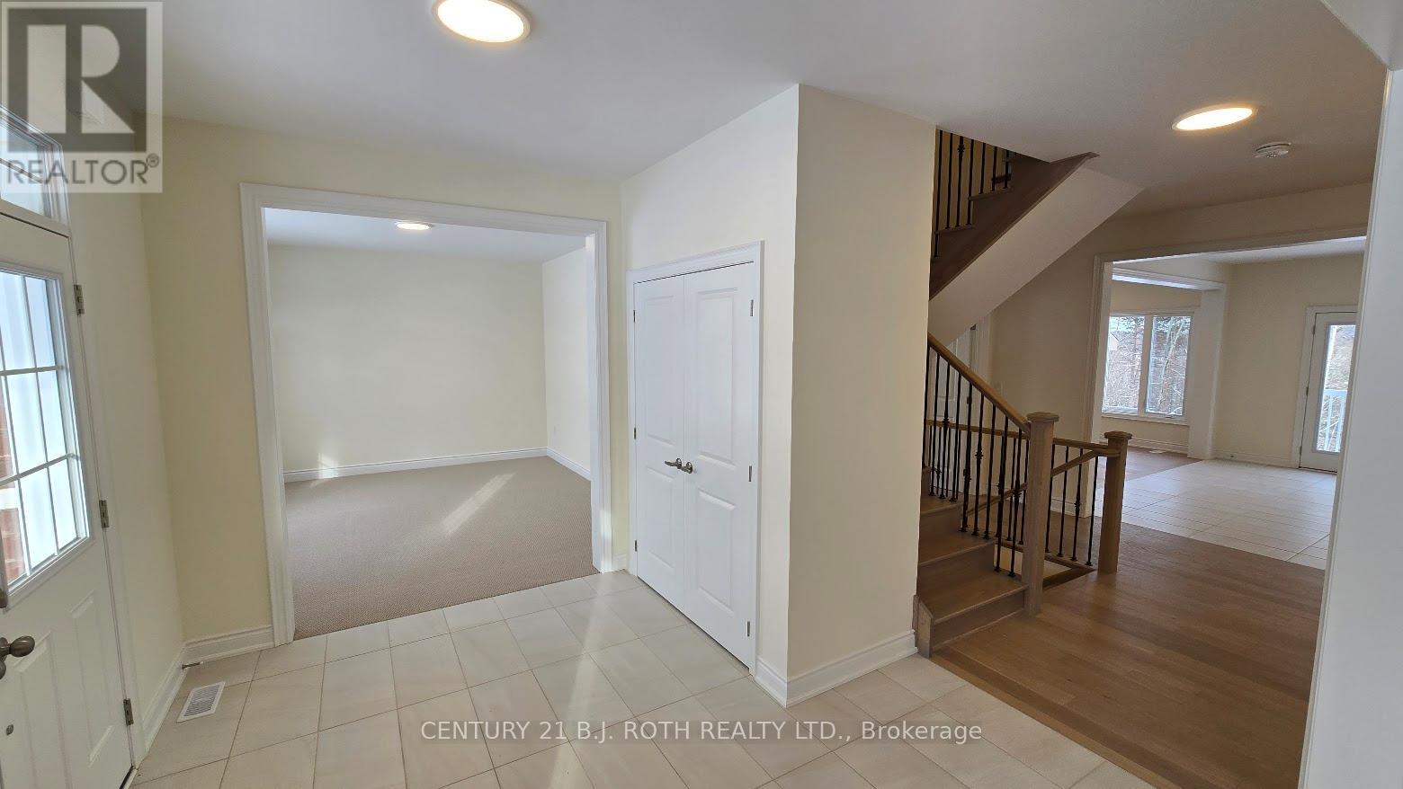 61 Ruby Ridge, Oro-Medonte (Sugarbush), Ontario  L0L 2E0 - Photo 2 - S12611886