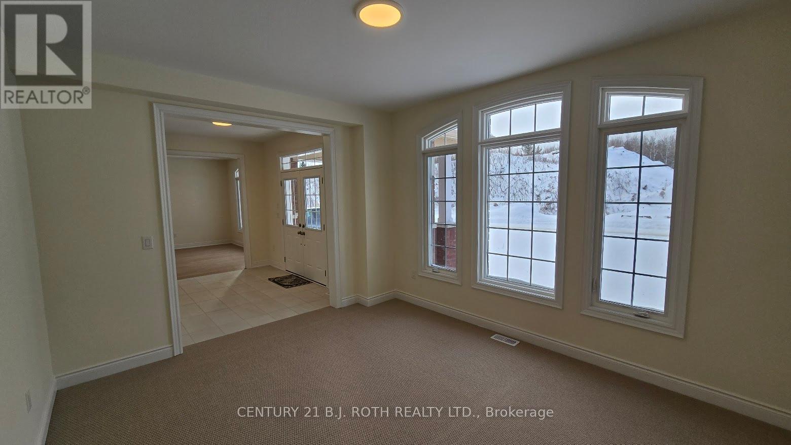 61 Ruby Ridge, Oro-Medonte (Sugarbush), Ontario  L0L 2E0 - Photo 4 - S12611886