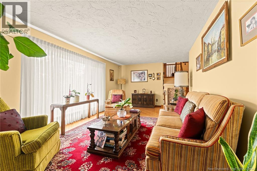 161 Hennessey, Moncton, New Brunswick E1A 5P2 - Photo 6 - NB131119