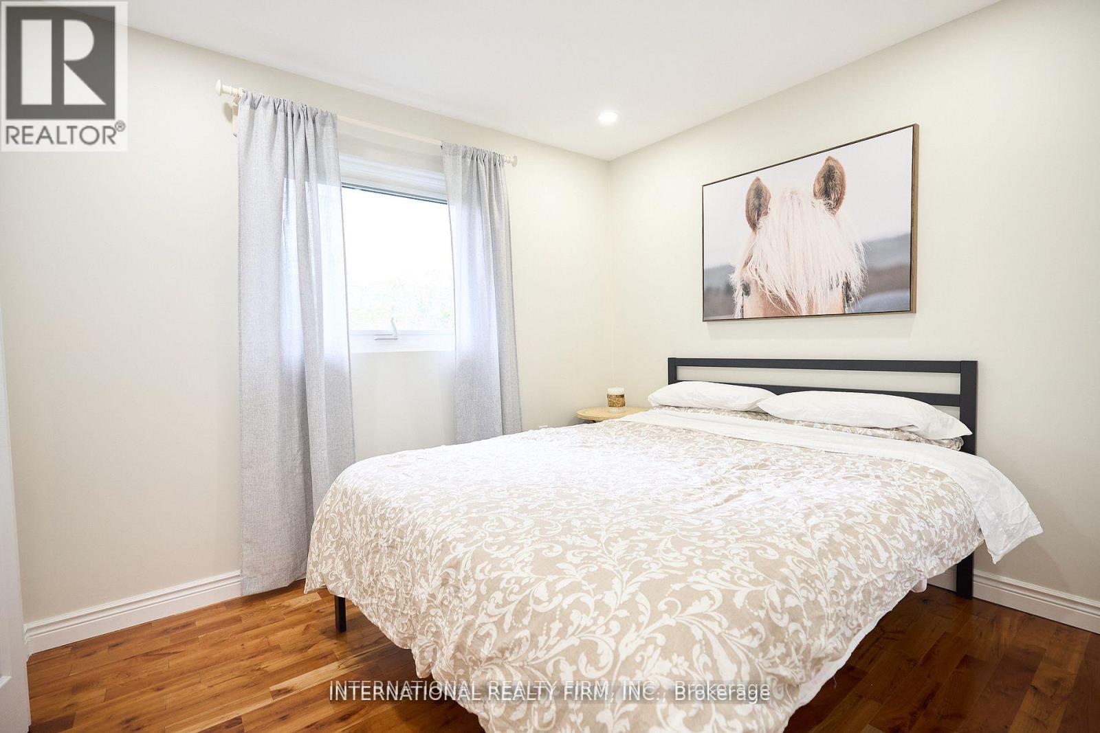 2292 Devon Road, Oakville, Ontario  L6J 5R4 - Photo 10 - W12611874