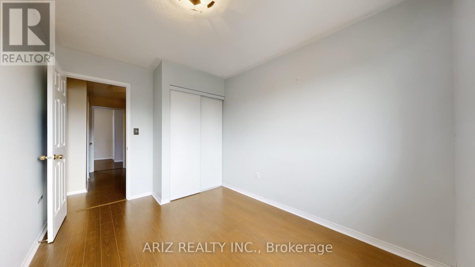 3360 Scotch Pine Gate, Mississauga, Ontario L5N 7M9 - Photo 17 - W12611876