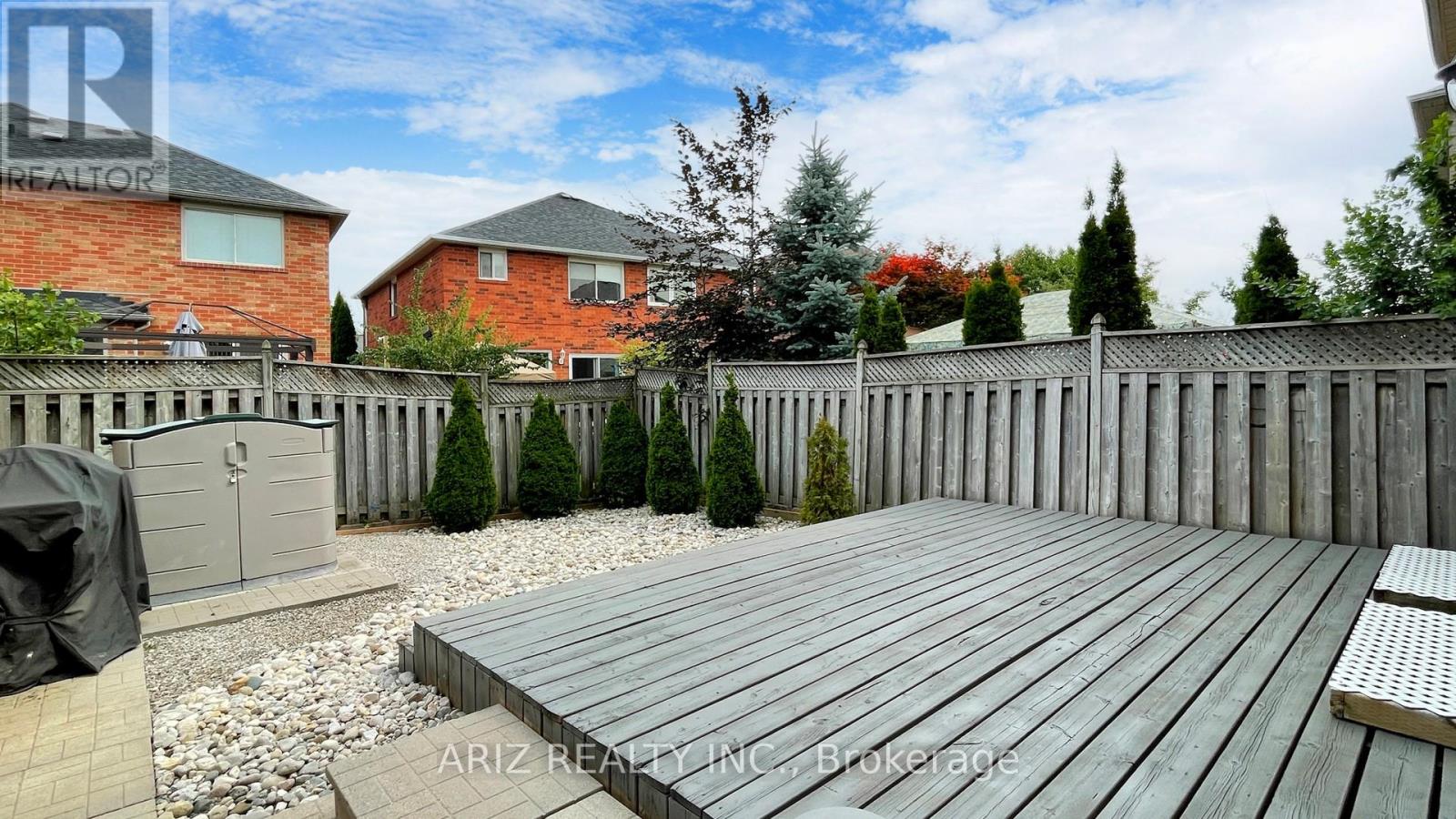 3360 Scotch Pine Gate, Mississauga, Ontario L5N 7M9 - Photo 27 - W12611876
